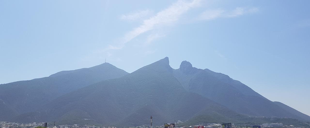 Contry La Silla Apartments Zona Tec - Nuevo Sur Monterrey Eksteriør billede